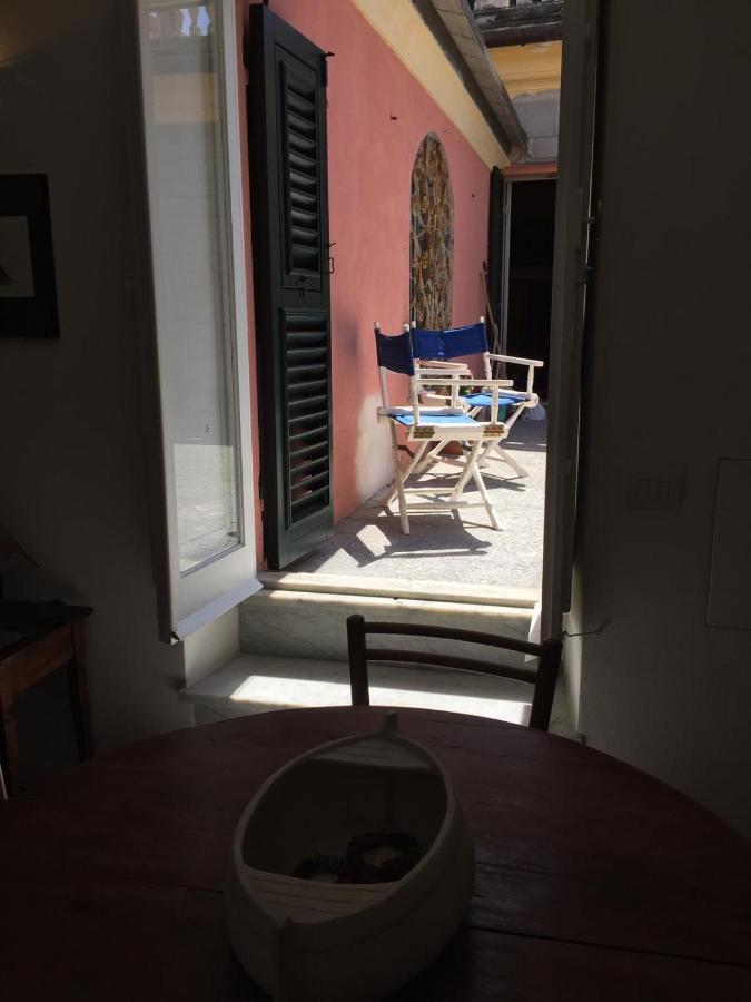 La Trabacca, Attico Nel Pieno Centro Di Levanto Eksteriør billede
